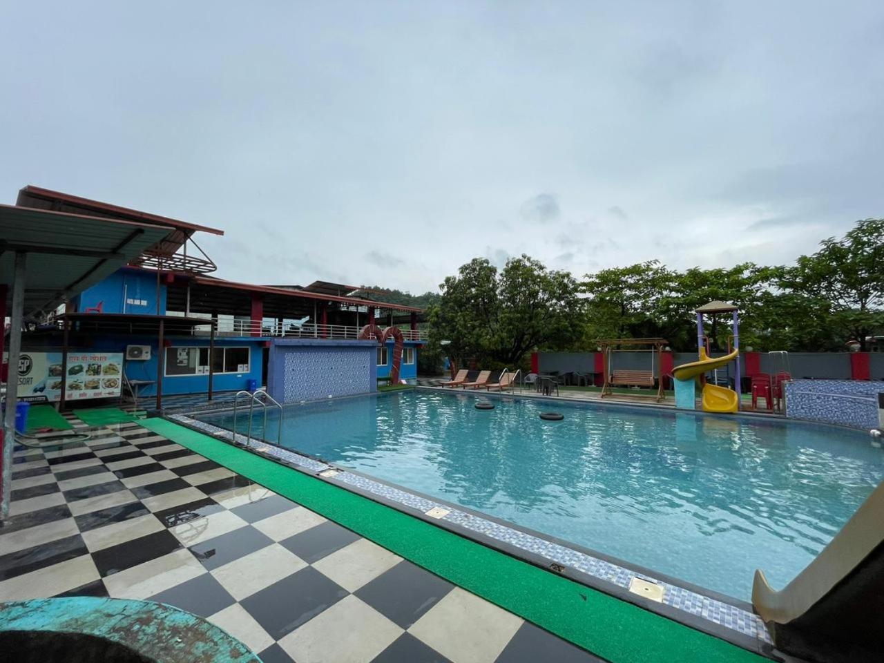 Wayfare Sp Resort Панвел Екстериор снимка